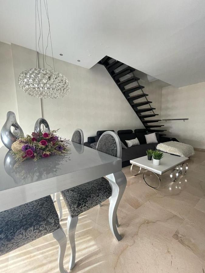 Penthouse In Elche Apartment Exterior photo