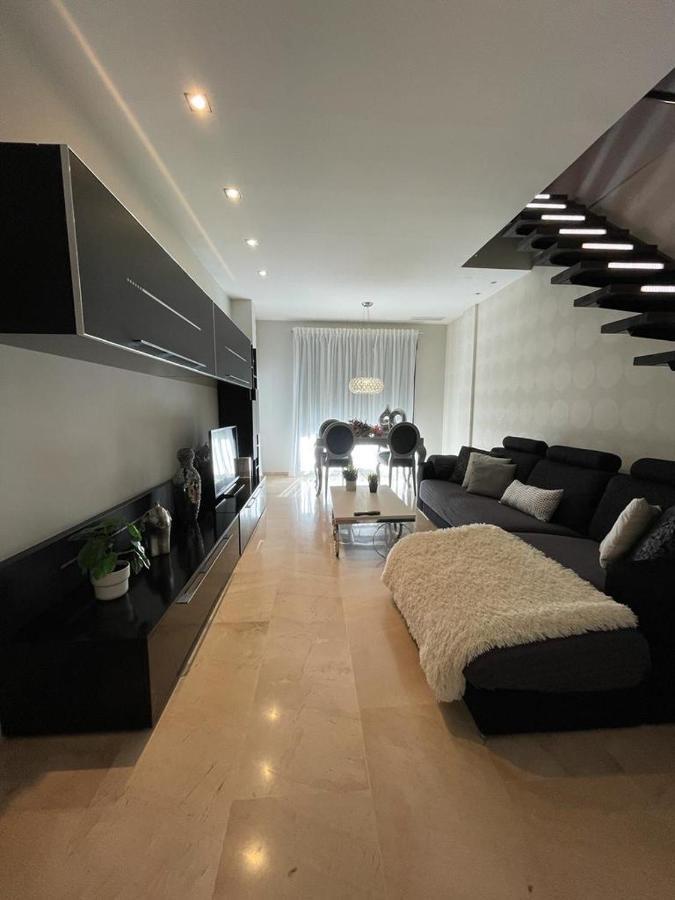 Penthouse In Elche Apartment Exterior photo